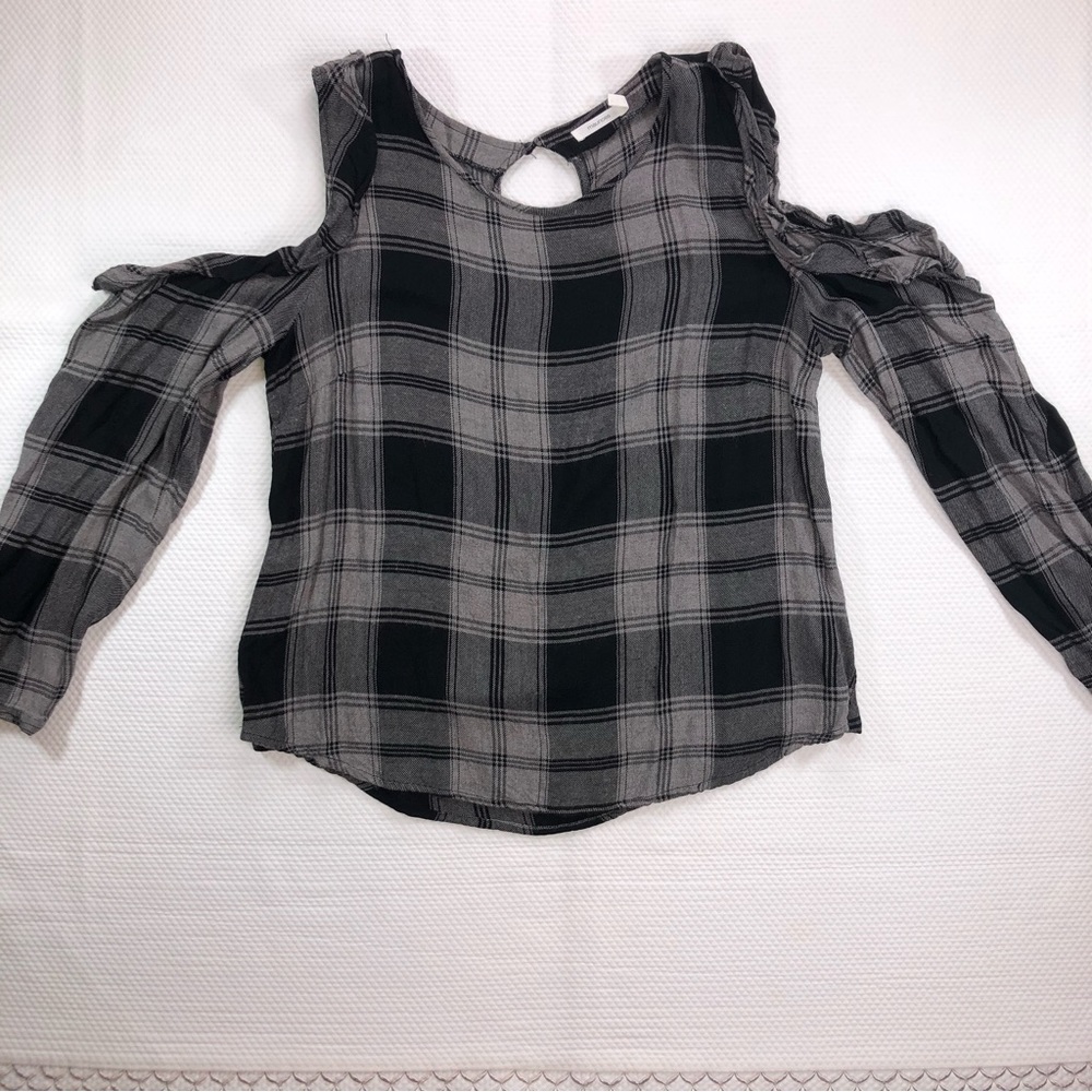 Maurice’s Cold Shoulder Flannel Shirt Large